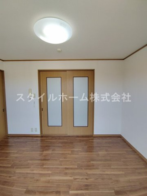 【その他共用部分】 | グリシーナ A | 別部屋写真です。