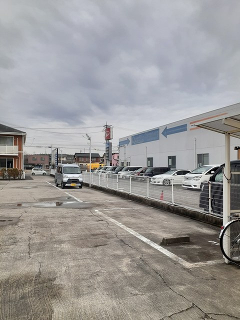 ベリエＭの駐車場