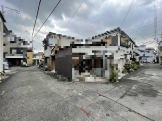 【前面道路含む現地写真】 | 交通量も少なくて安心！