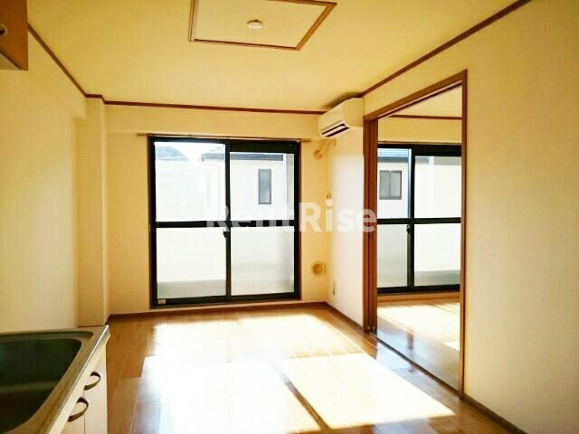 サン　クレッテの居間・リビング|居室・リビング