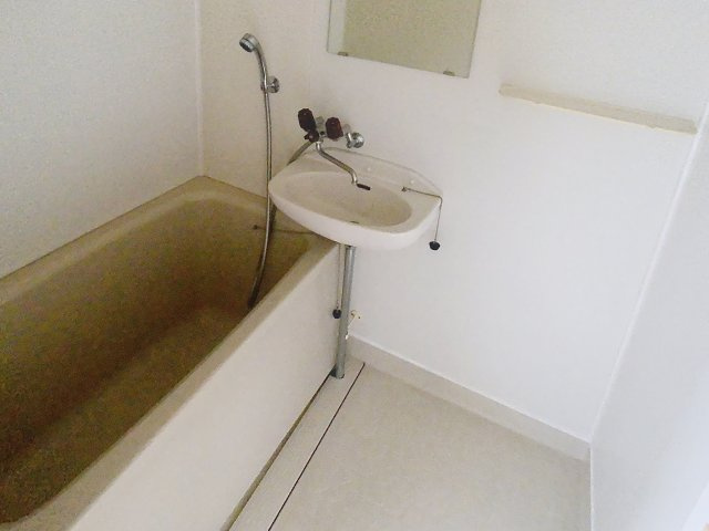 コーポタケダAの浴室