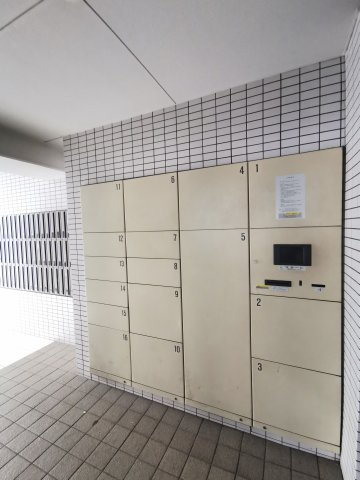 ベルエアーのその他共用部分|便利な宅配BOXです