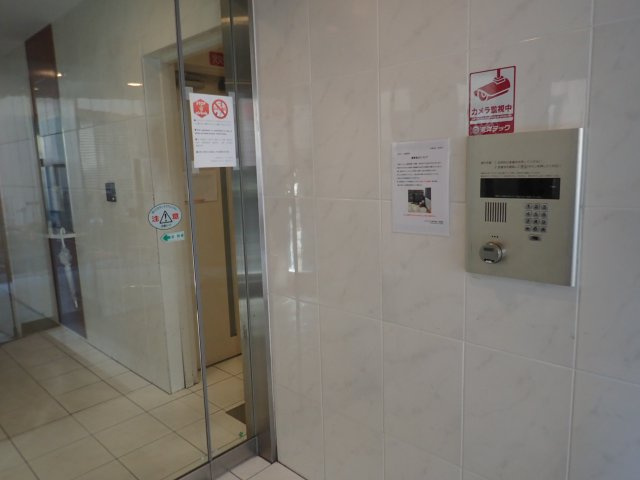 ベルエアーのその他共用部分|ゆとりのあるエントランスです