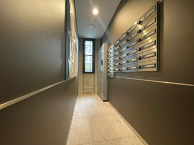 【ロビー】 | ロジュマン千里中央テラス | 落ち着いたロビーです