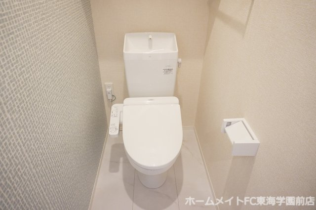 熊本市中央区黒髪６丁目のアパートのトイレ