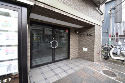 【エントランス】 | リブゼ本牧 | エントランス部分です。
