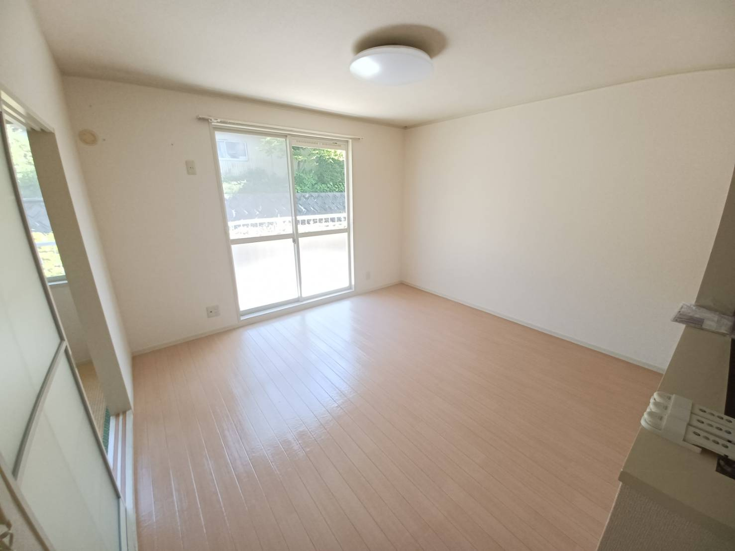 コスモ２１の居間・リビング