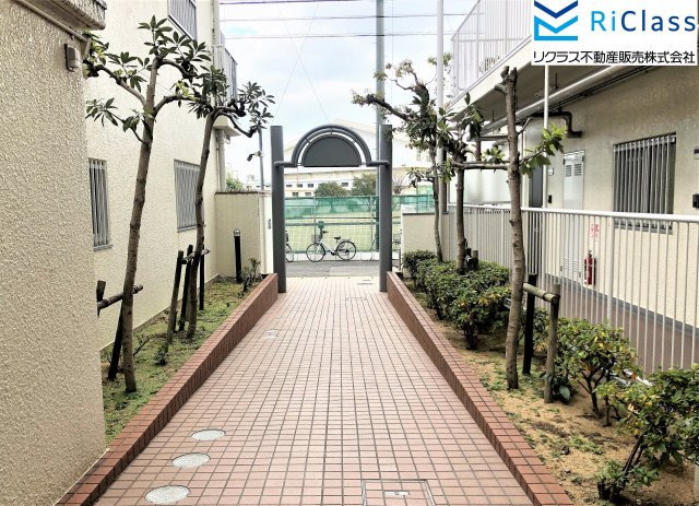 グランドプラザ御崎公園のエントランス|落ち着いたエントランスです