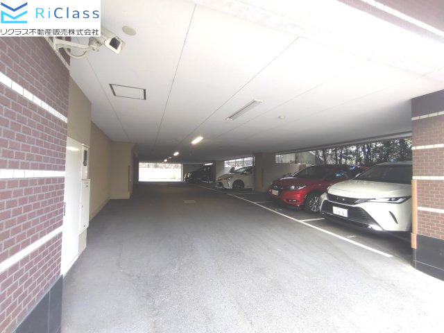 グルーブ大塚町グランアリーナの駐車場|カースペースがあります
