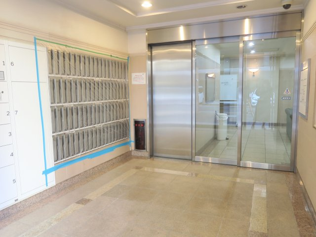 ダイヤマンションのエントランス