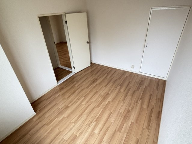 コンフォート大高の洋室