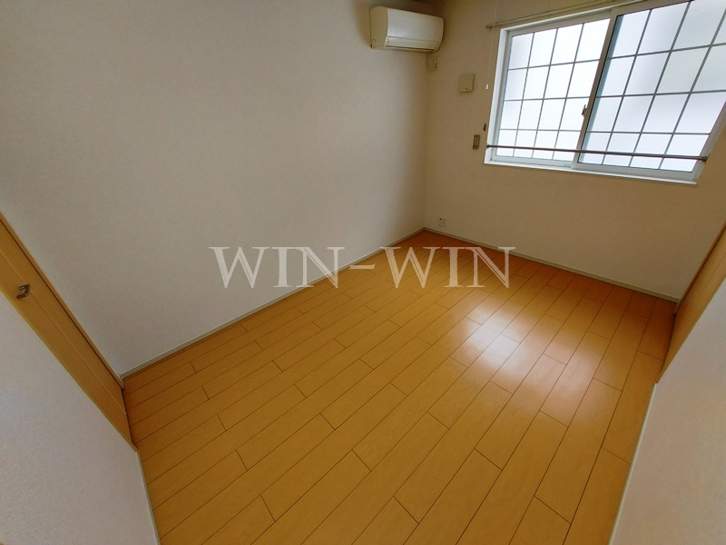 ボヌール森岡 参番館の寝室