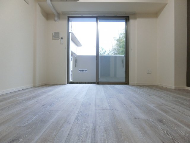 ＹＦセントラルヒルズの居間・リビング|同物件別部屋イメージ写真