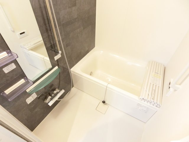 ＹＦセントラルヒルズの浴室|同物件別部屋イメージ写真