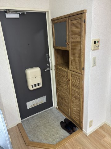トラスティハイツの玄関