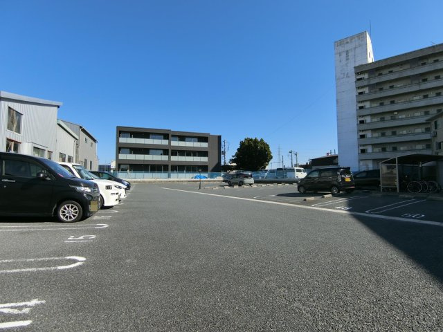 ヴィータフェリーチェの駐車場