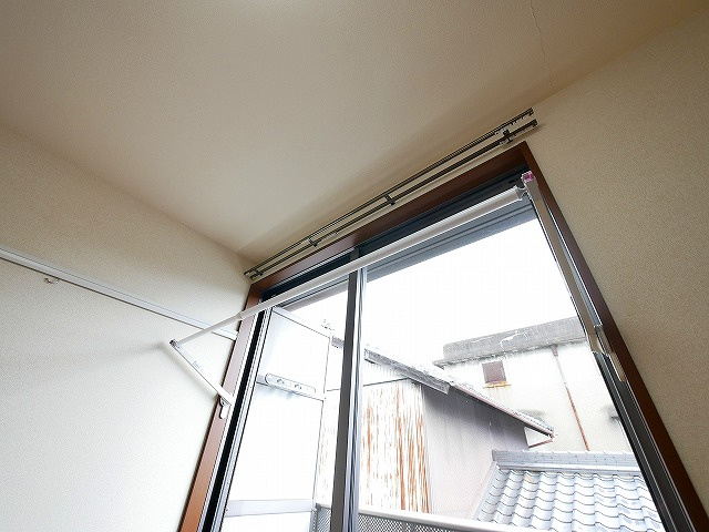 エルミタージュの設備|室内物干しがあります