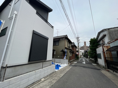 【前面道路含む現地写真】 | 瑞穂区白龍町3丁目 全2棟 2号棟＜仲介手数料無料＞井戸田小・津賀田中　新築一戸建て | 6/1撮影
住宅ローンアドバイザーの村田です。住宅ローン審査が通らなかった方、あきらめる前にご相談ください。