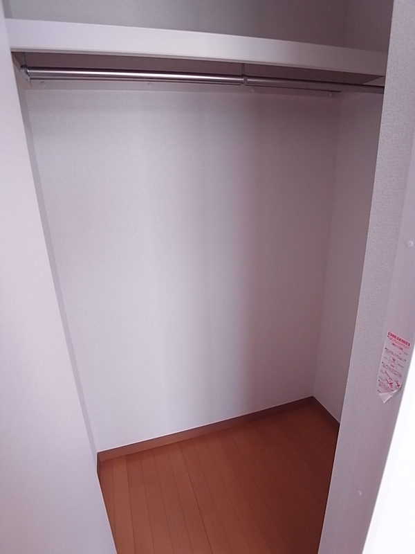 リブリ・グランディスの収納