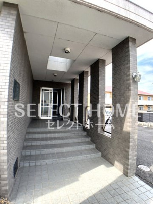 【エントランス】 | ラフィーネ六名 | 建物の内部です