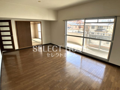 【居間・リビング】 | ラフィーネ六名 | リビングです