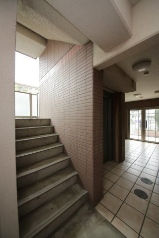パークサイド雁宿1号館のロビー