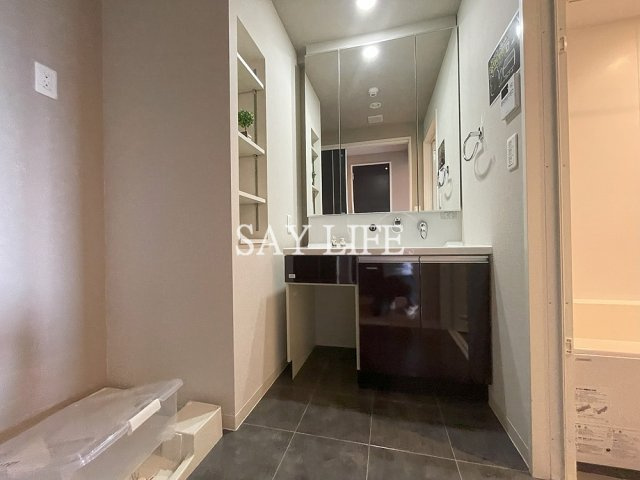 プレミアム菱屋西の洗面所