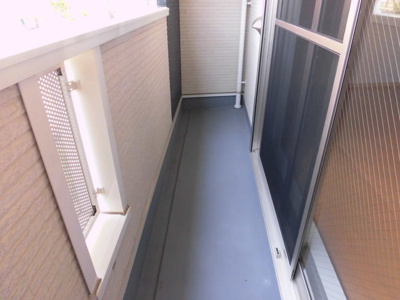 【バルコニー】 | レインボーローズ | 広いバルコニーですね