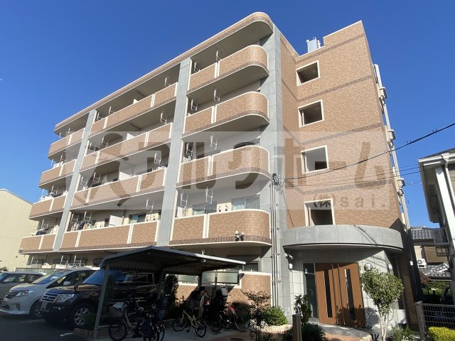 ランドマーク宮町の外観