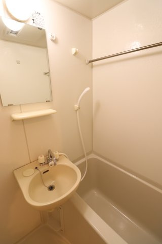 フォセットの浴室|同間取り別部屋の参考写真です。