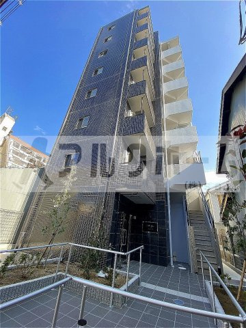 ヒルズ八尾本町の外観