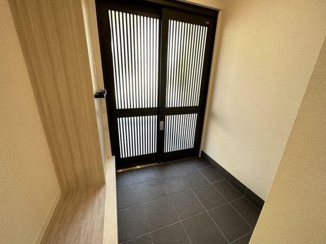 【玄関】 | 山科区大塚元屋敷町　中古戸建（賃貸オーナーチェンジ）