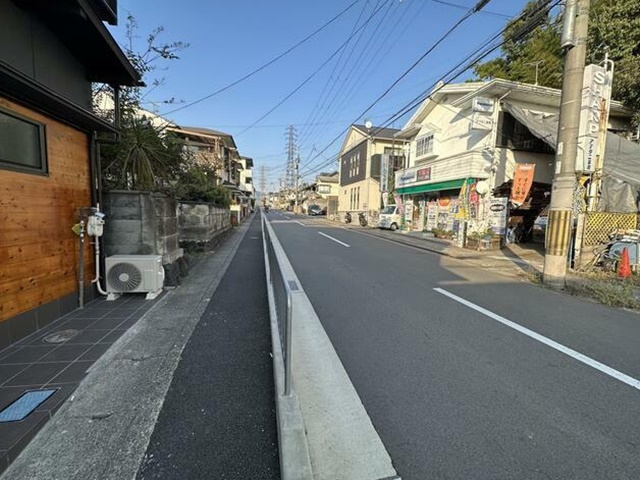 【前面道路含む現地写真】 | 山科区大塚元屋敷町　中古戸建（賃貸オーナーチェンジ）