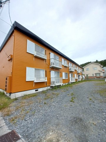 プラッツ石塚の外観