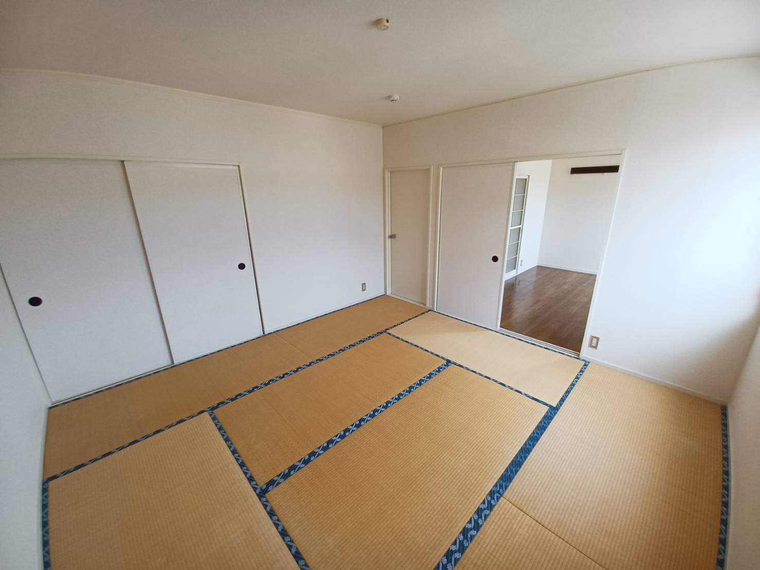 プラッツ石塚の和室