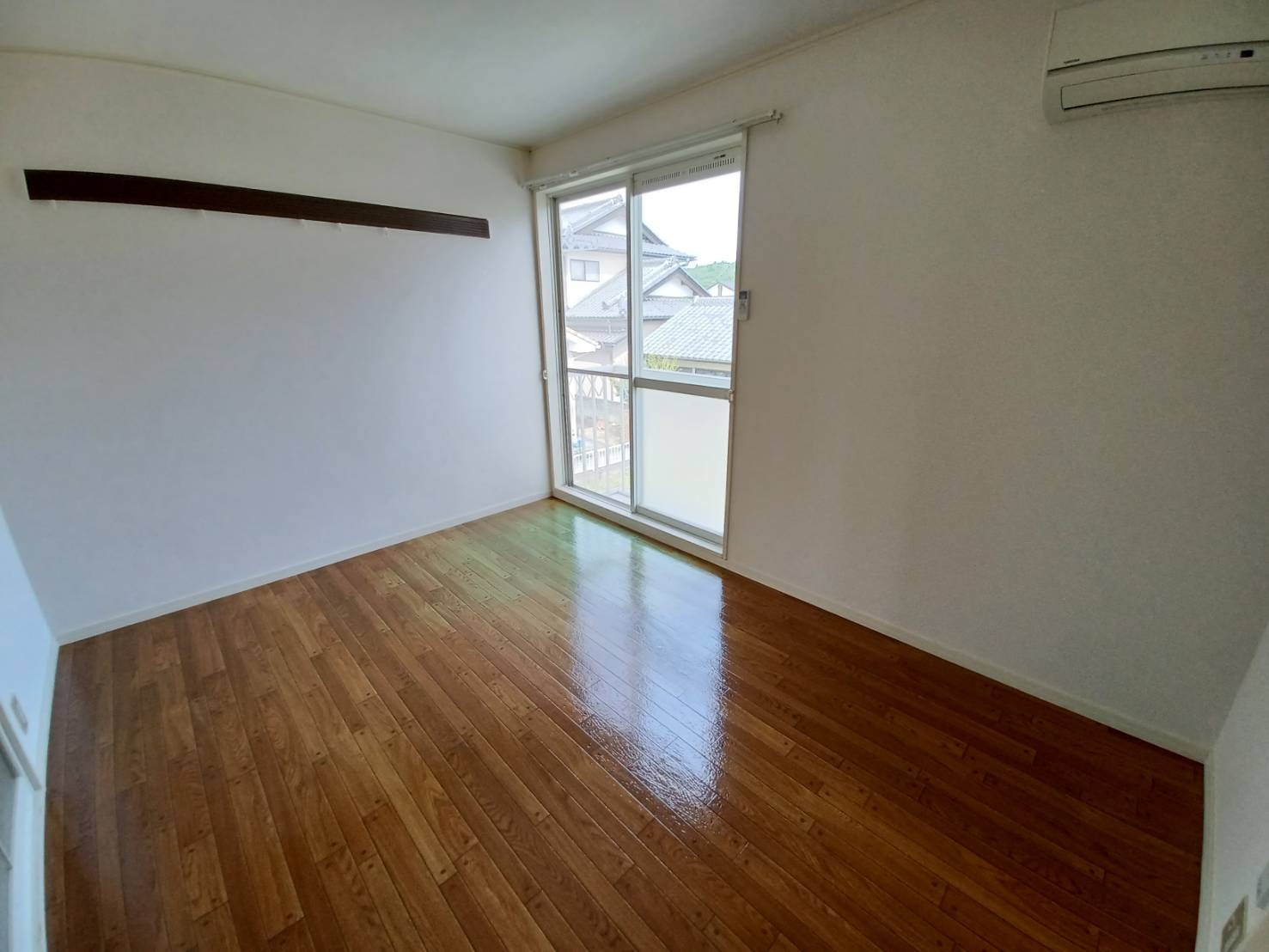 プラッツ石塚の洋室