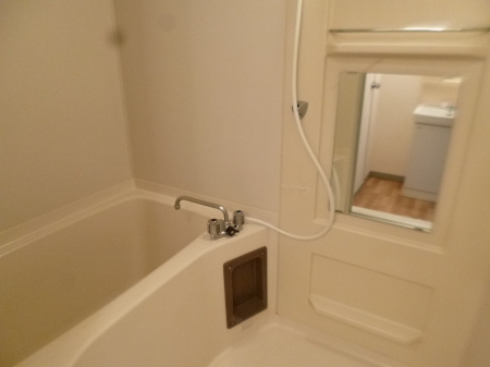 ラフォーレ北方Ｂの浴室