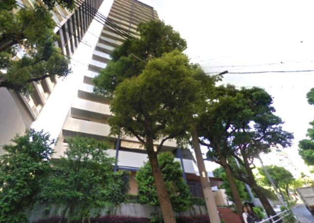 パークタワー新神戸の外観