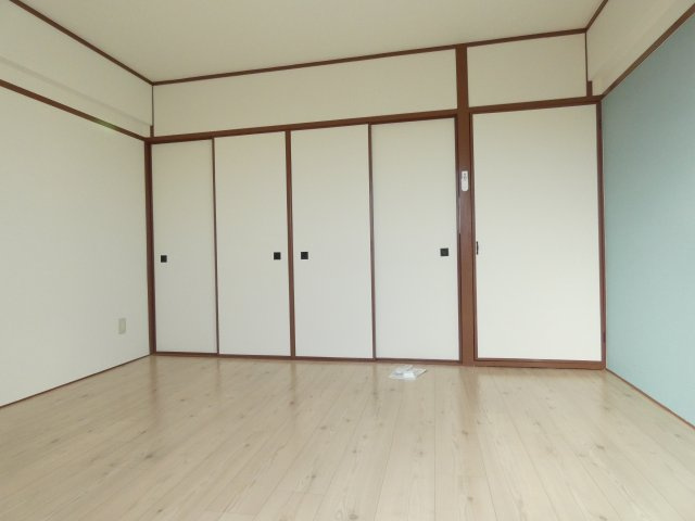 【寝室】 | エスポワール墨江