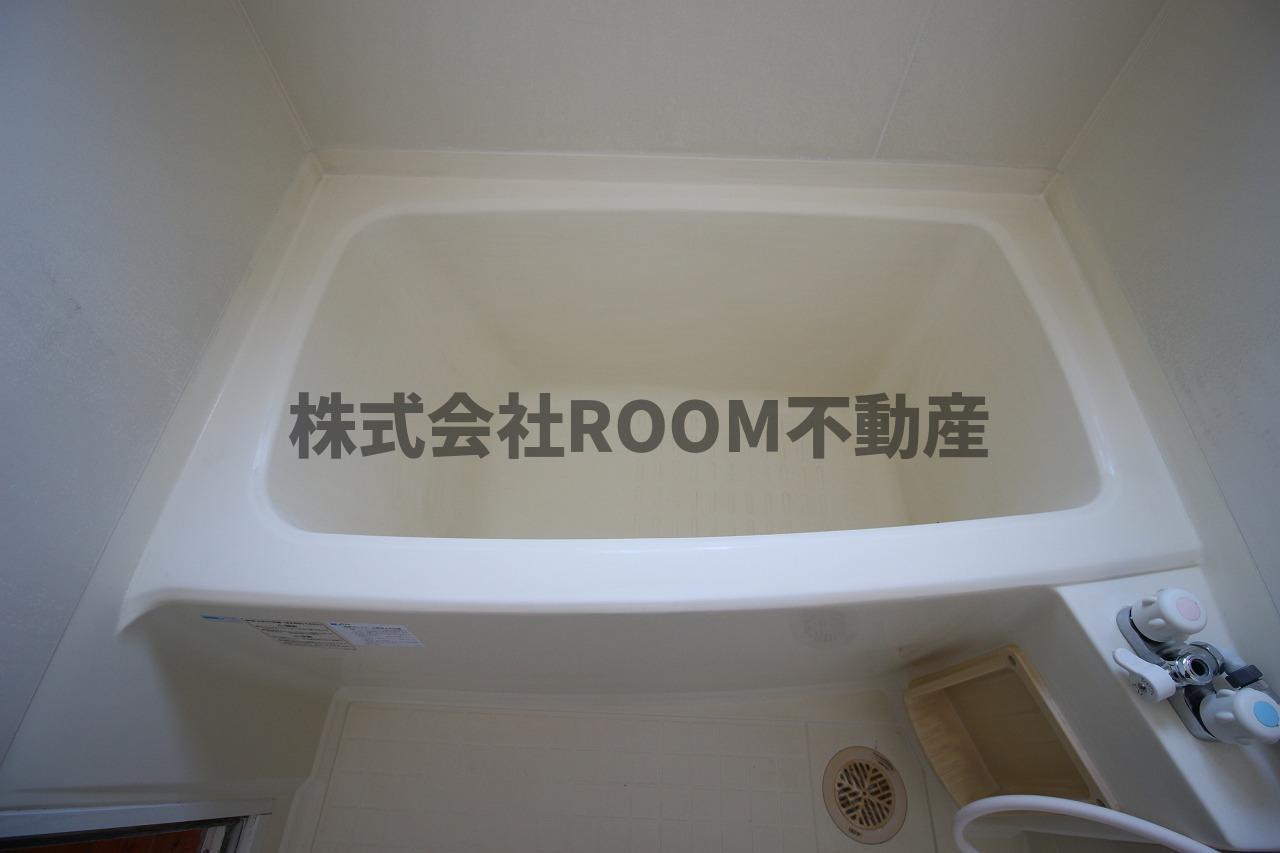 ミツヒロ貸家の浴室|お風呂で日々の疲れを落としましょう