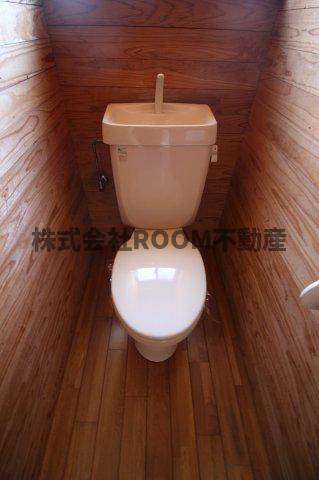 ミツヒロ貸家のトイレ|清潔感のあるトイレです