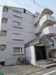 シャトレ新町の外観