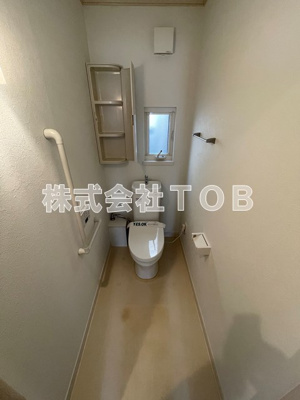 【トイレ】 | 入間町貸家 | 1F　トイレ