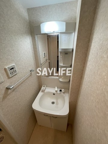 Luxe深江橋の洗面所
