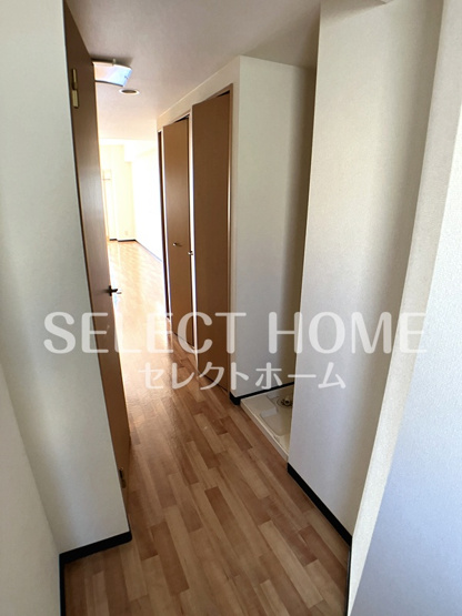  | ｐｏｇｇｉｏ　ａｌ　ｓｏｌｅ　ｔｒｅ | 収納もある玄関です