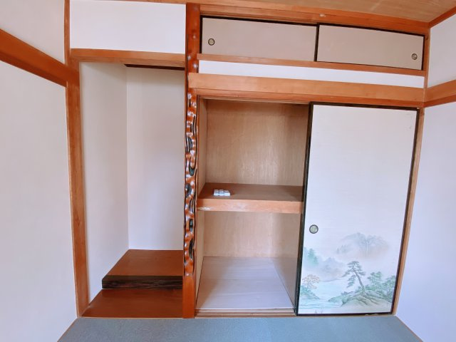 半田市岩滑東町戸建ての収納