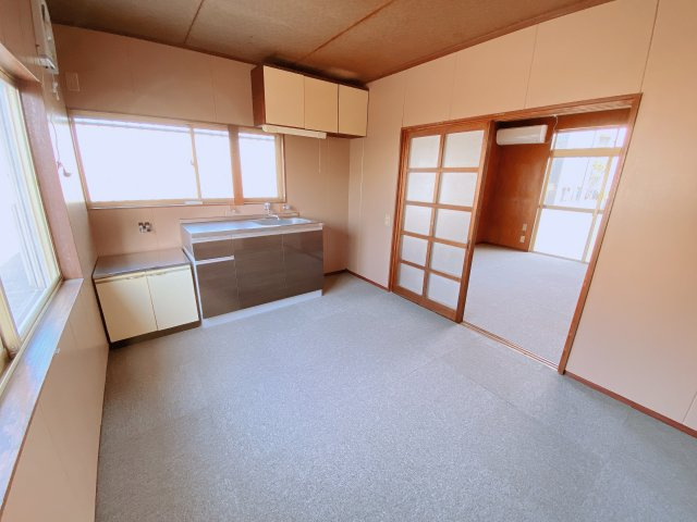 半田市岩滑東町戸建てのキッチン