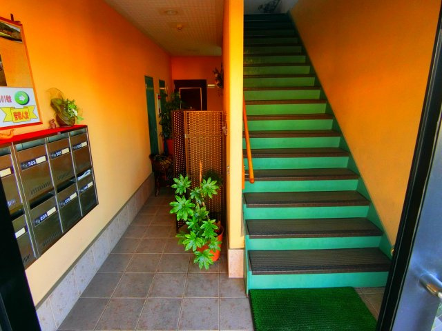 ＭＫビルのロビー