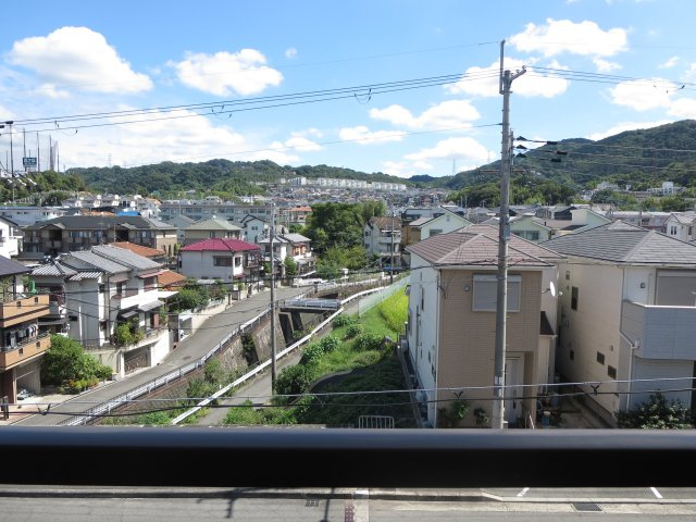 中古戸建　四條畷市大字清瀧（平成11年築）の展望|緑豊かな展望が楽しめます！