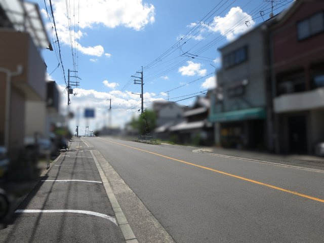 中古戸建　四條畷市大字清瀧（平成11年築）の前面道路含む現地写真|交通の便も非常に良いです！